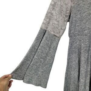 Torrid  Coquette Lace Inset Baby Doll Dress‎ Sz 1 Gray Bell Sleeve Knit